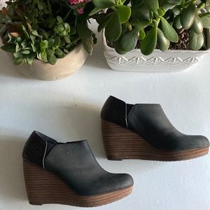 Dr. Scholls Wedge Bootie
